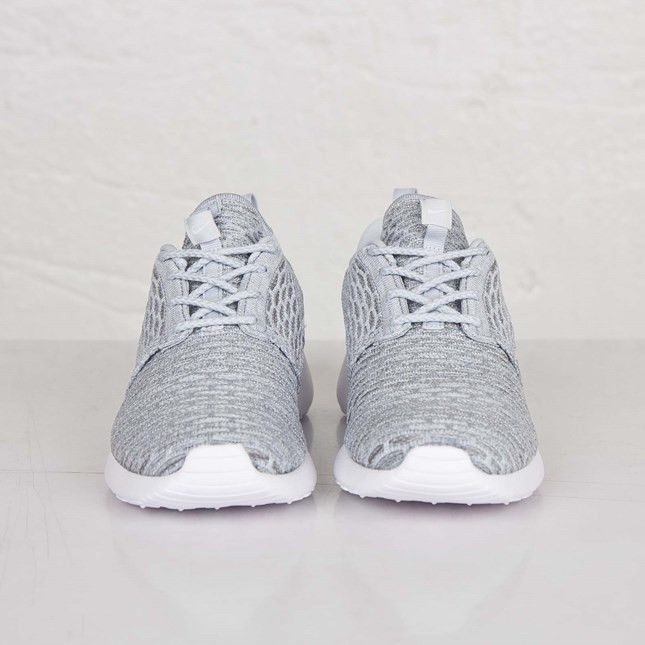 Nike Wmns Rosherun Flyknit
