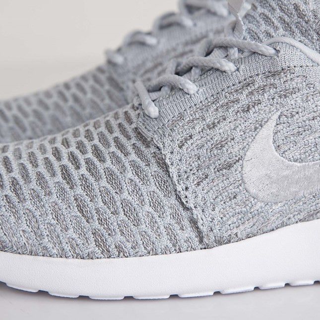 Nike Wmns Rosherun Flyknit