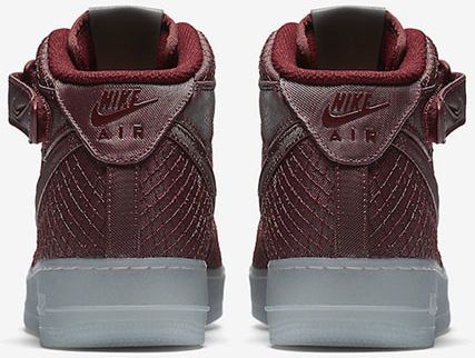 Nike Air Force 1 07 Mid LV8 Team Red