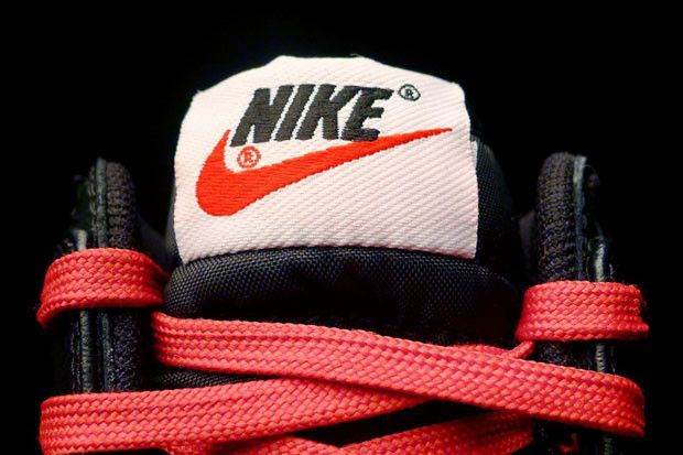 Nike dunk high cmft bred store