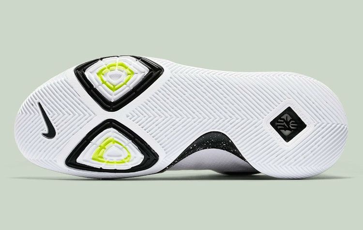 Cookies and cream kyrie 3 clearance