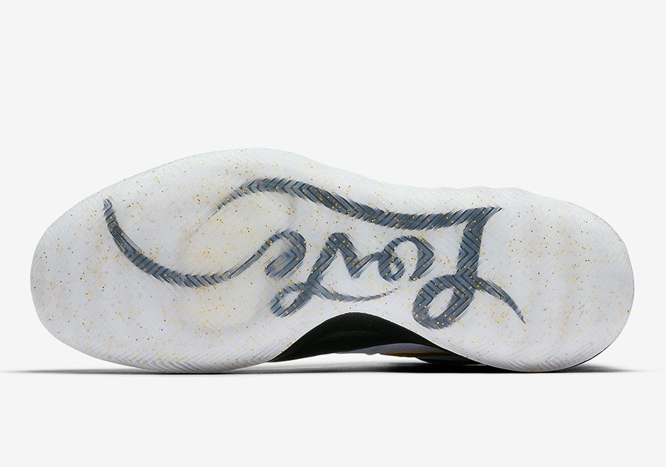 Nike zoom rev bhm store