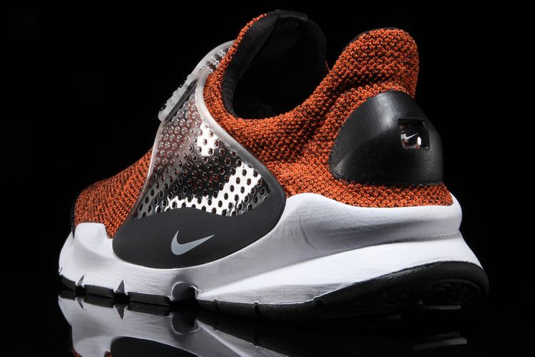 Nike Sock Dart SE Terra Orange