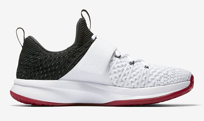 Size 9.5 Jordan Trainer 2 Flyknit Chicago