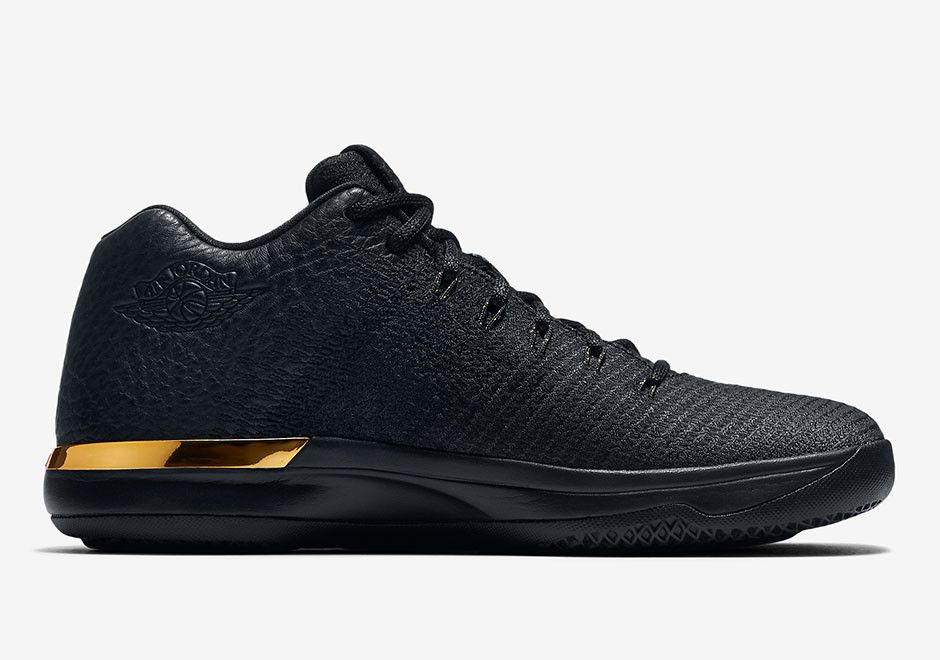 Size 10.0 Air Jordan 31 Low Black