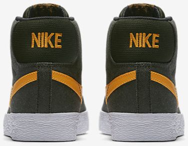 Undefeated x Blazer Mid SB