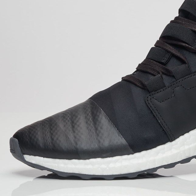 Size 7.5 Y 3 Kozoko Low Black
