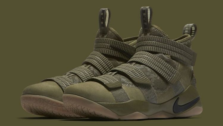 Nike lebron soldier green sales