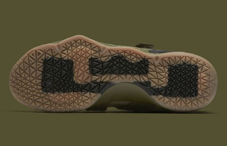 Lebron soldier 11 olive green hot sale