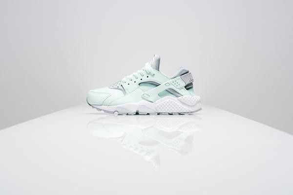 Nike Wmns Air Huarache Run Igloo
