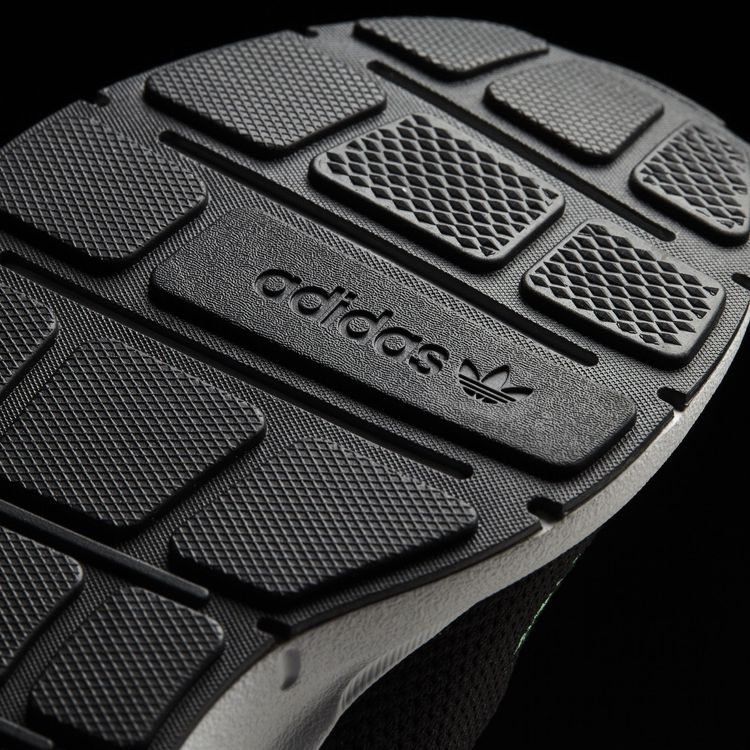Adidas Swift Run Black