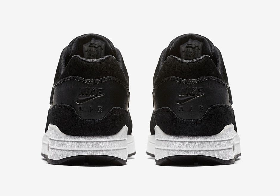 Air max 90 premium rebel skulls on sale