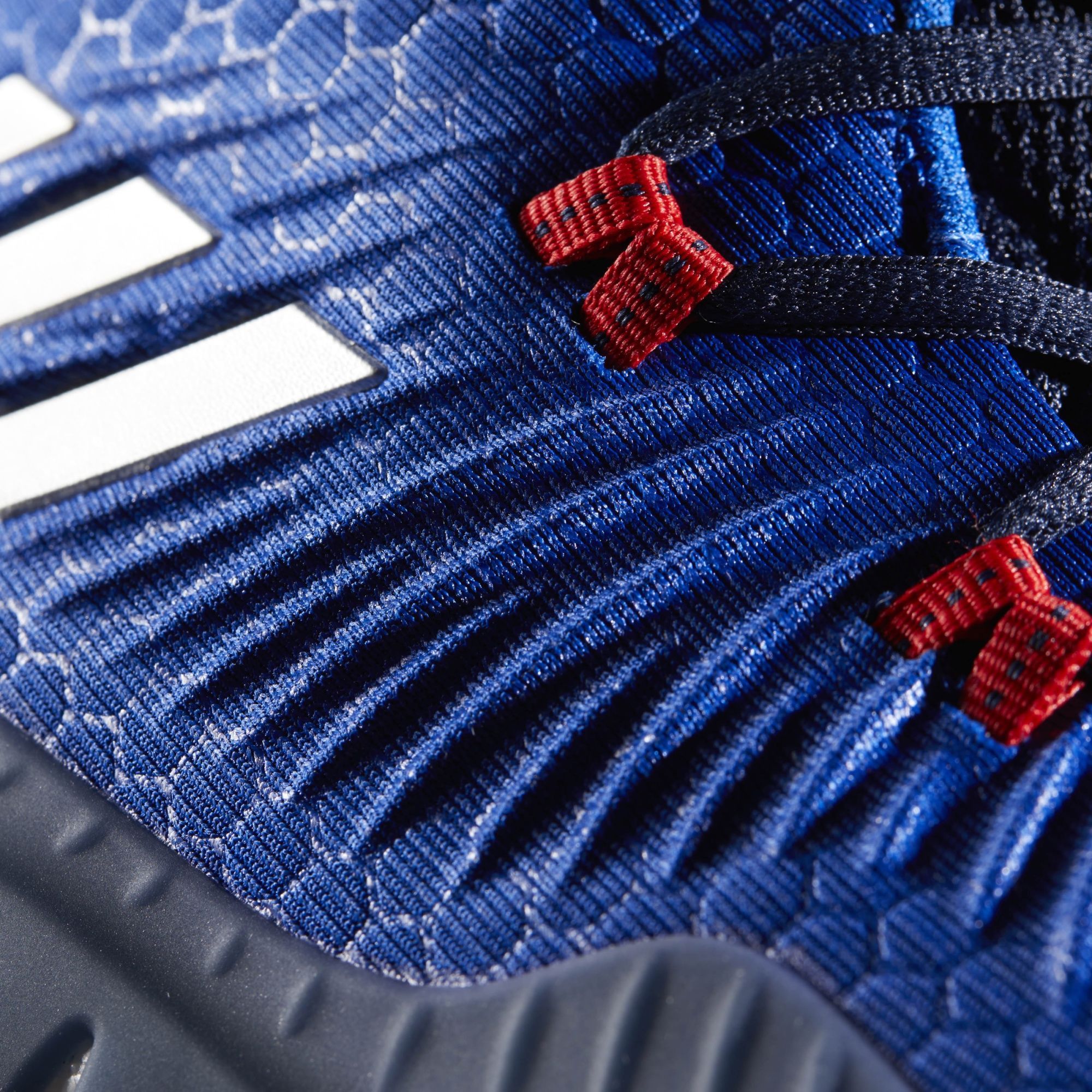 Size 10.0 Crazy Explosive 2017 Collegiate Royal