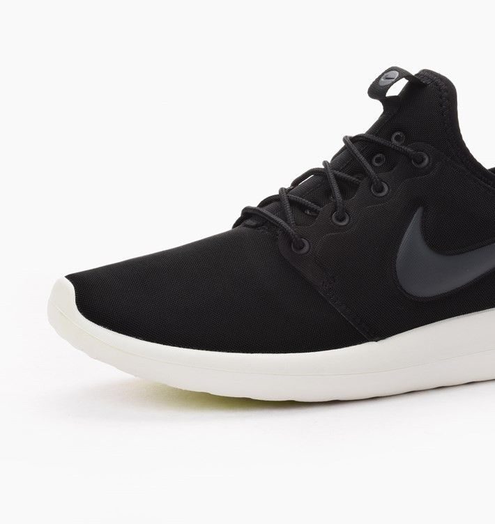 Size 9.0 Roshe Two Black