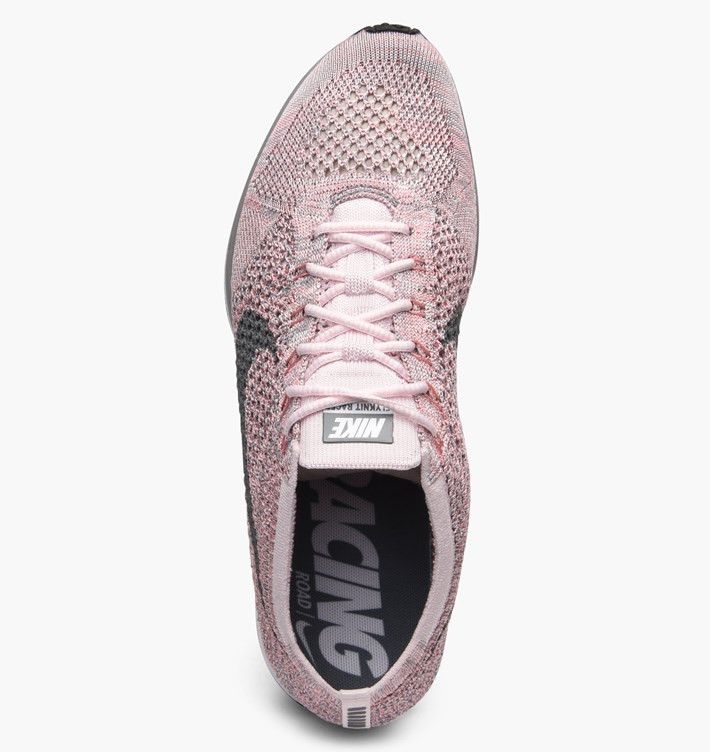Flyknit racer strawberry cheap