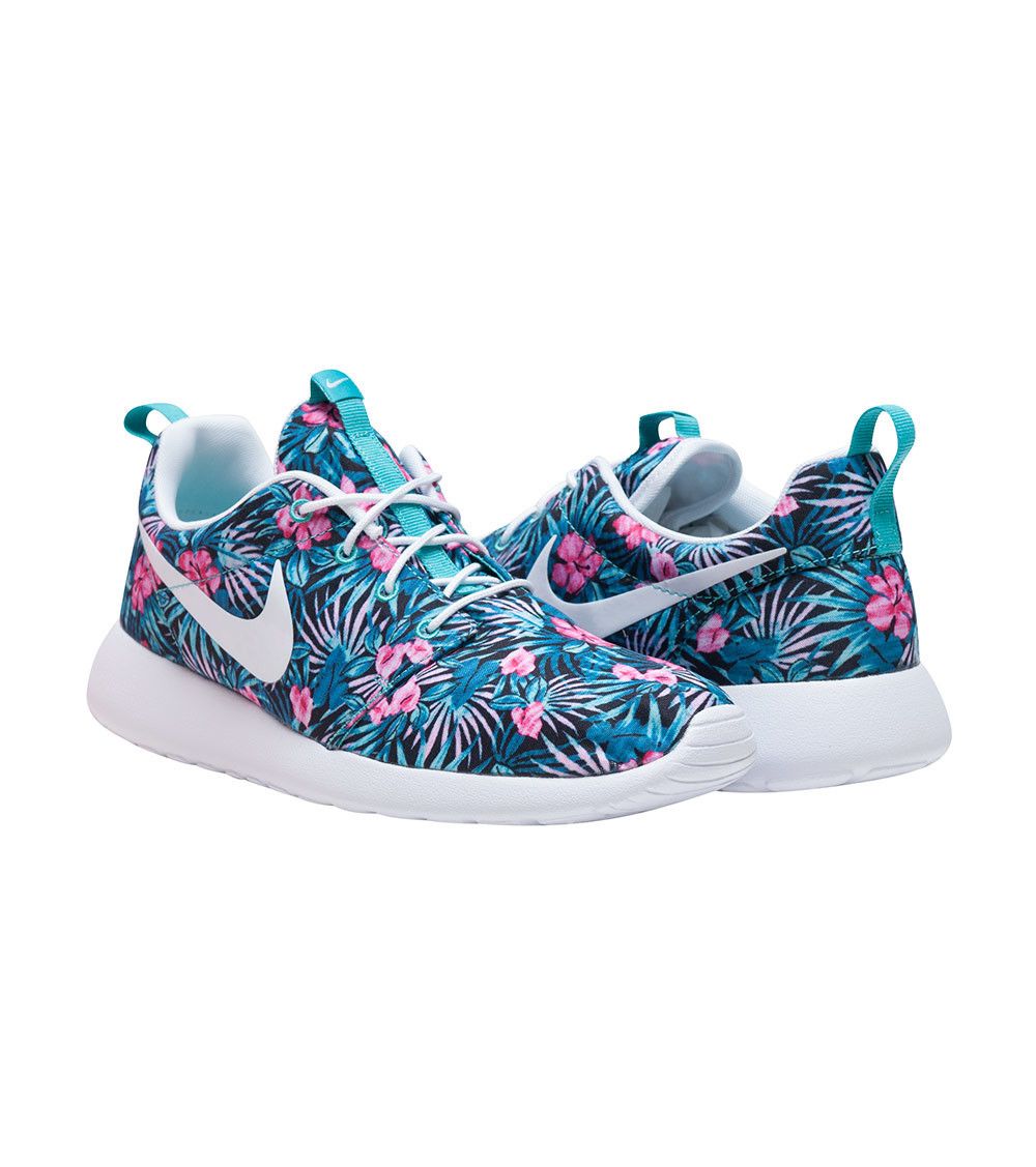 Can you wash nike roshes 2025