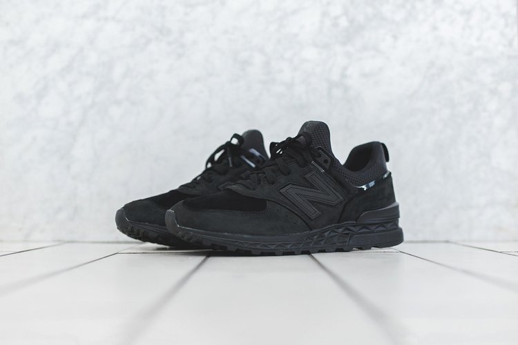 Ronnie Fieg x Dover Street Market x 574 Sport Triple Black