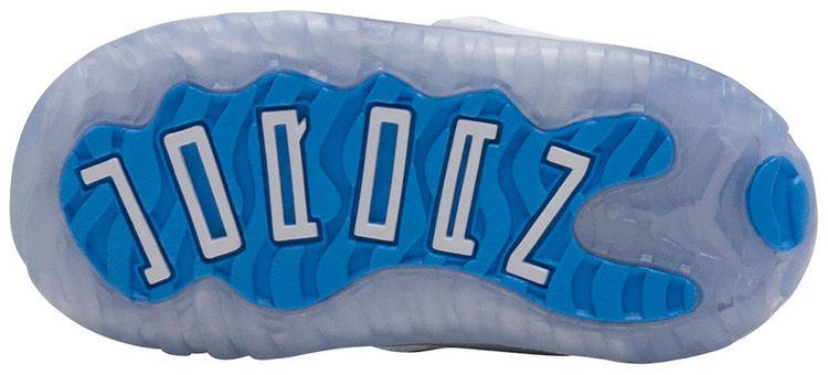 Air Jordan 11 Retro Low TD UNC 2017