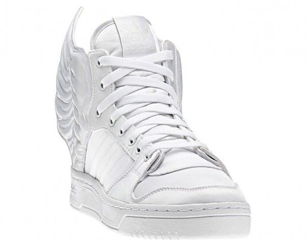 JS WINGS　2NE1×ジェレミースコット×アディダス Jeremy Scott X 2NE1 X Wings 2.0 'Triple White' - Adidas