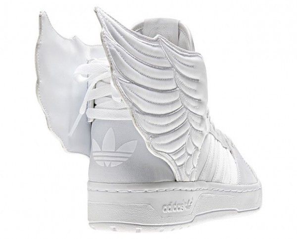 Buy Jeremy Scott x 2NE1 x Wings 2.0 'Triple White' - V20699