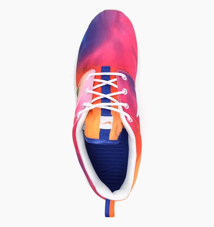 Roshe run unchargeable tie dye