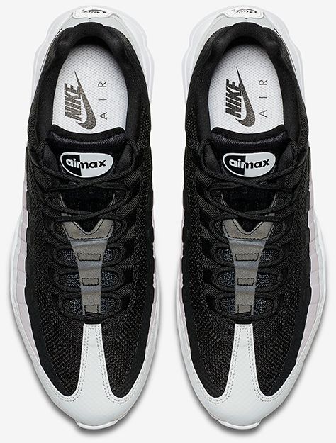 Nike Air Max 95 Essential