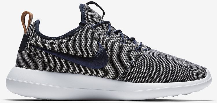 Loopwheeler x NikeLab Roshe Two