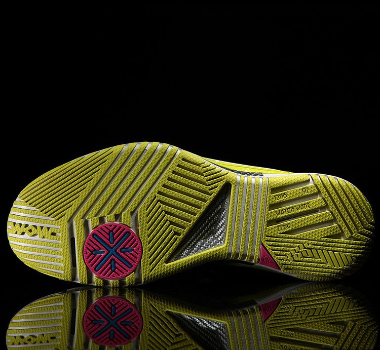 Li Ning Way of Wade 2 RazFuego