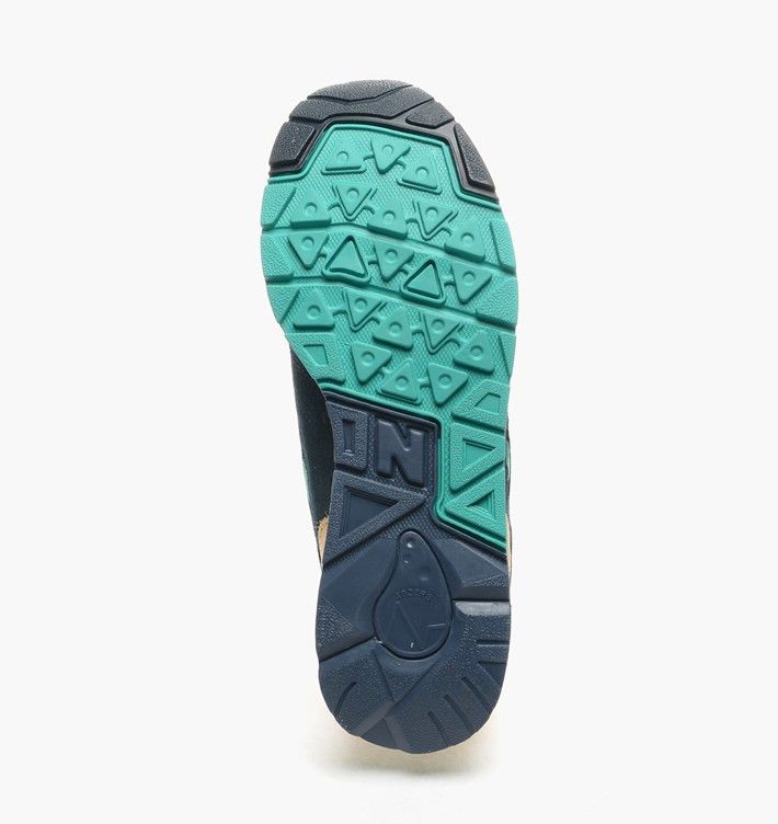 Buy Social Status x 1600 Winter at the Hamptons CM1600SS GOAT