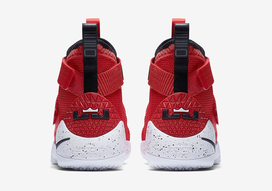 Lebron soldier xi flyease basketball shoes sales