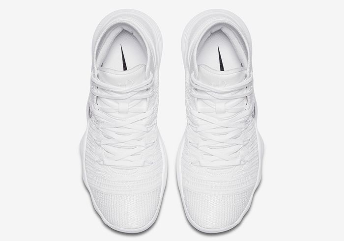hyperdunk 2017 flyknit triple white