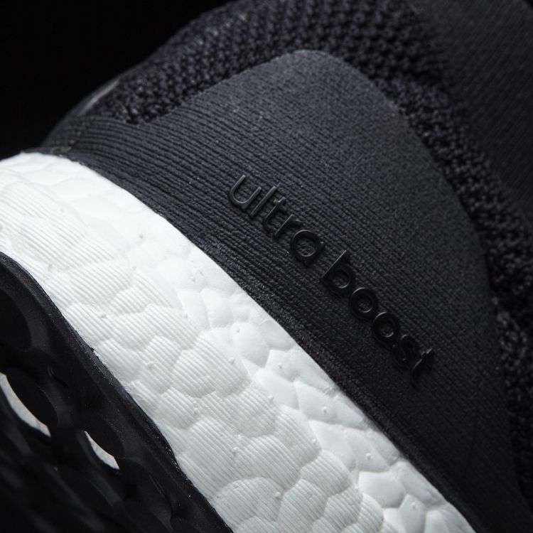 Adidas UltraBoost Laceless Core Black