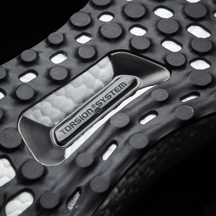 Adidas UltraBoost Laceless Core Black