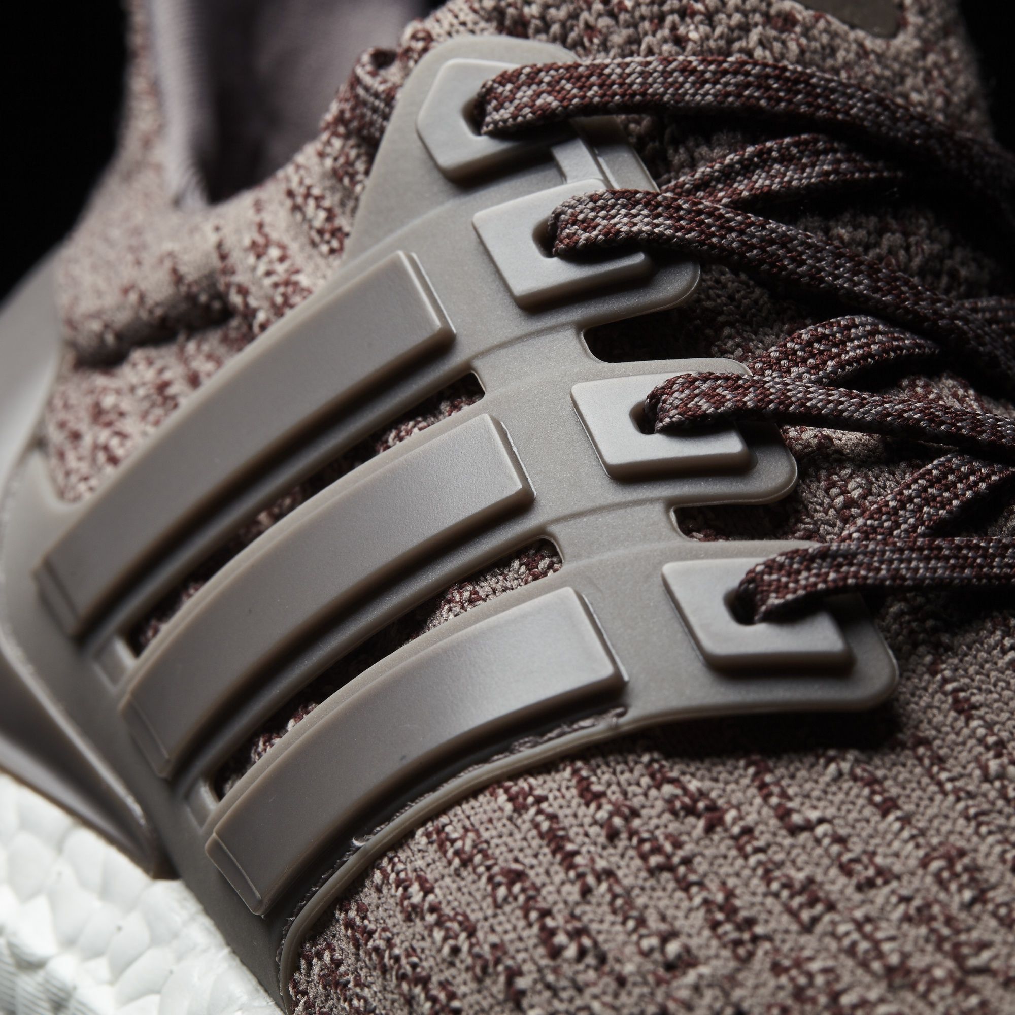 Adidas ultra boost 3.0 tech earth top
