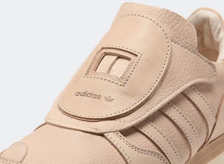 Hender Scheme x adidas Micropacer