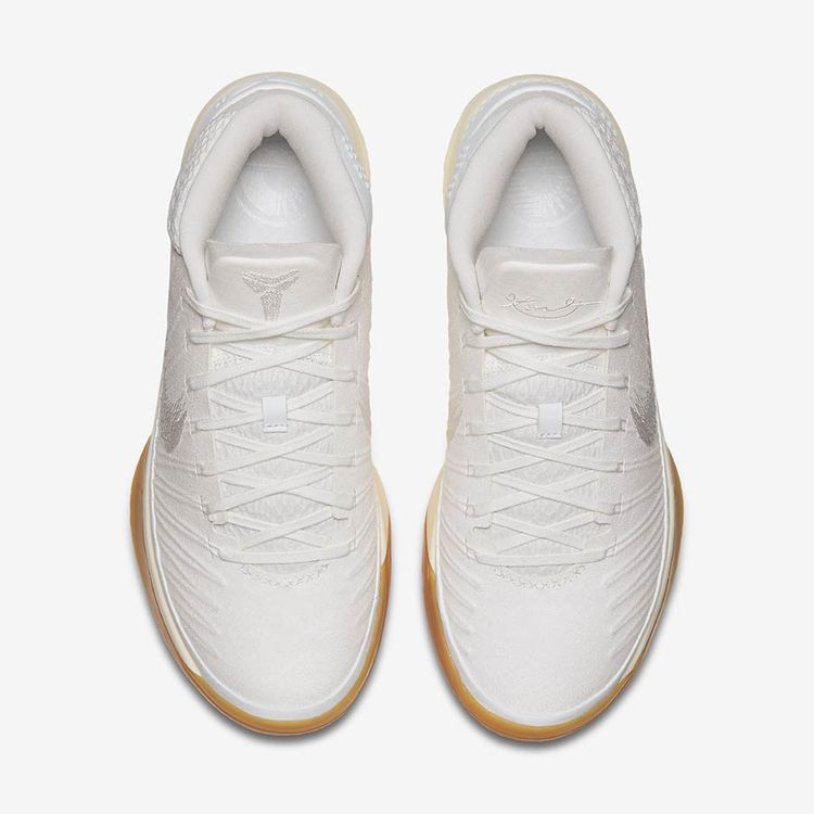 Buy Nike Kobe A.D. Mid  display picture 1