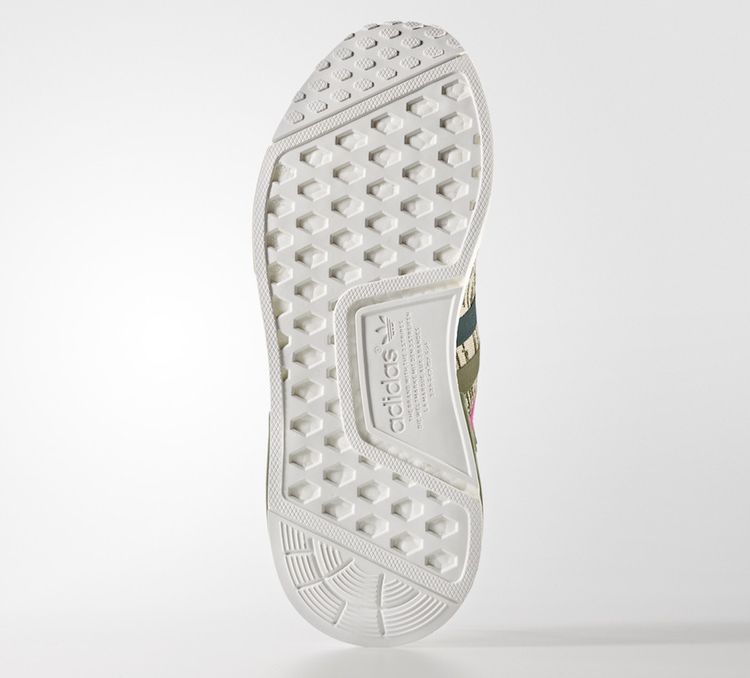 Adidas Wmns NMD R1 Primeknit Green Glitch Camo