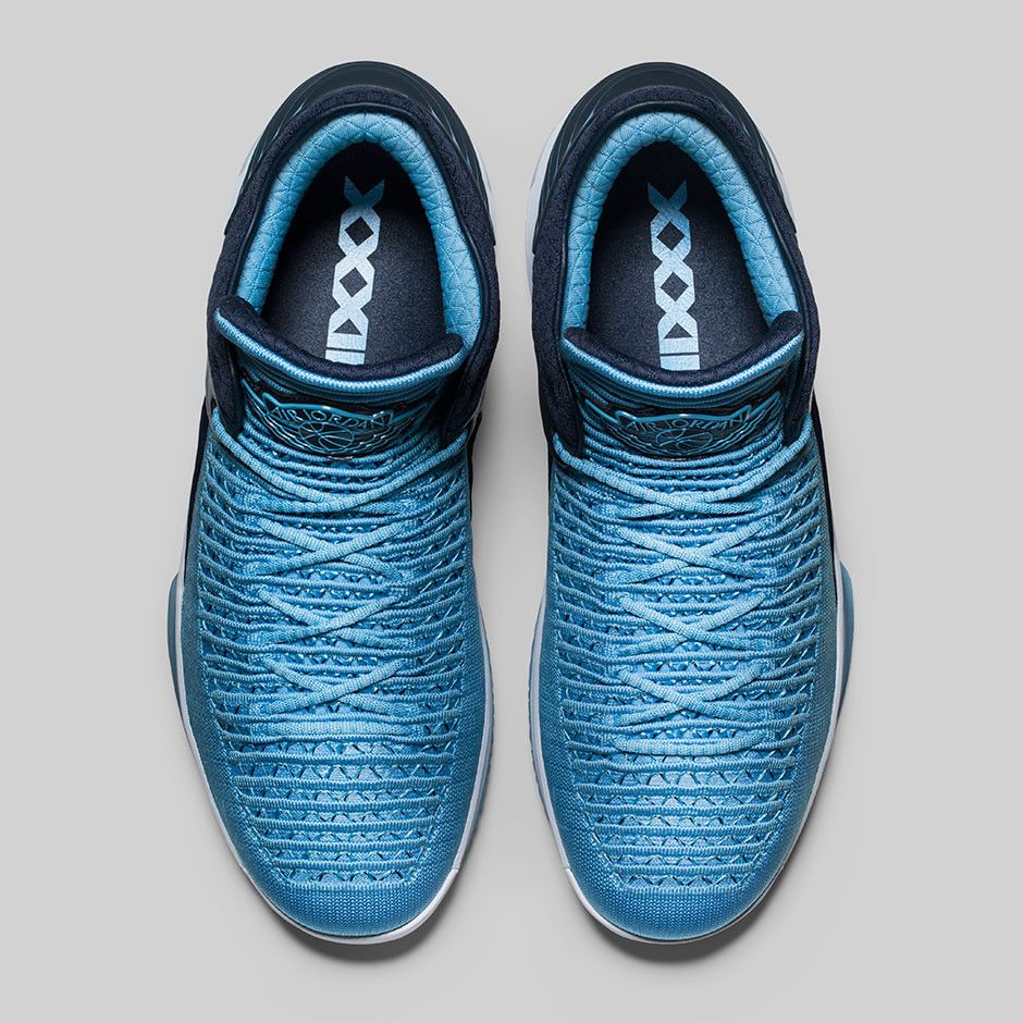 Size 7.0 Air Jordan 32 Low Win Like 82