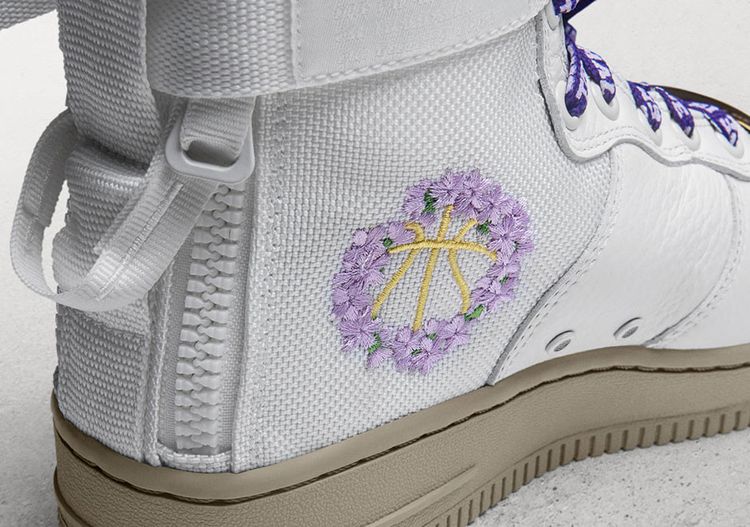 Nike Wmns SF Air Force 1 Mid Los Angeles