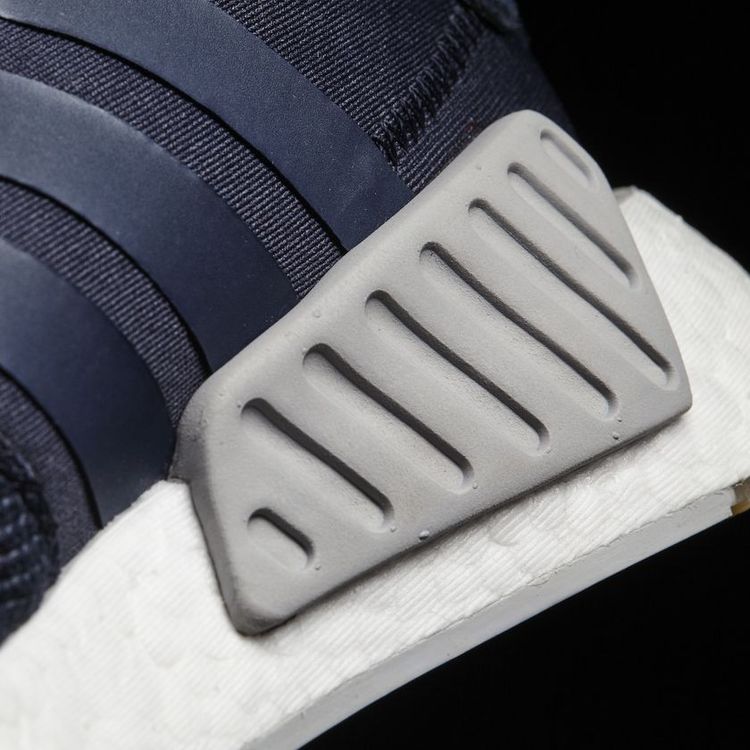 Adidas Wmns NMD R2 Legend Ink