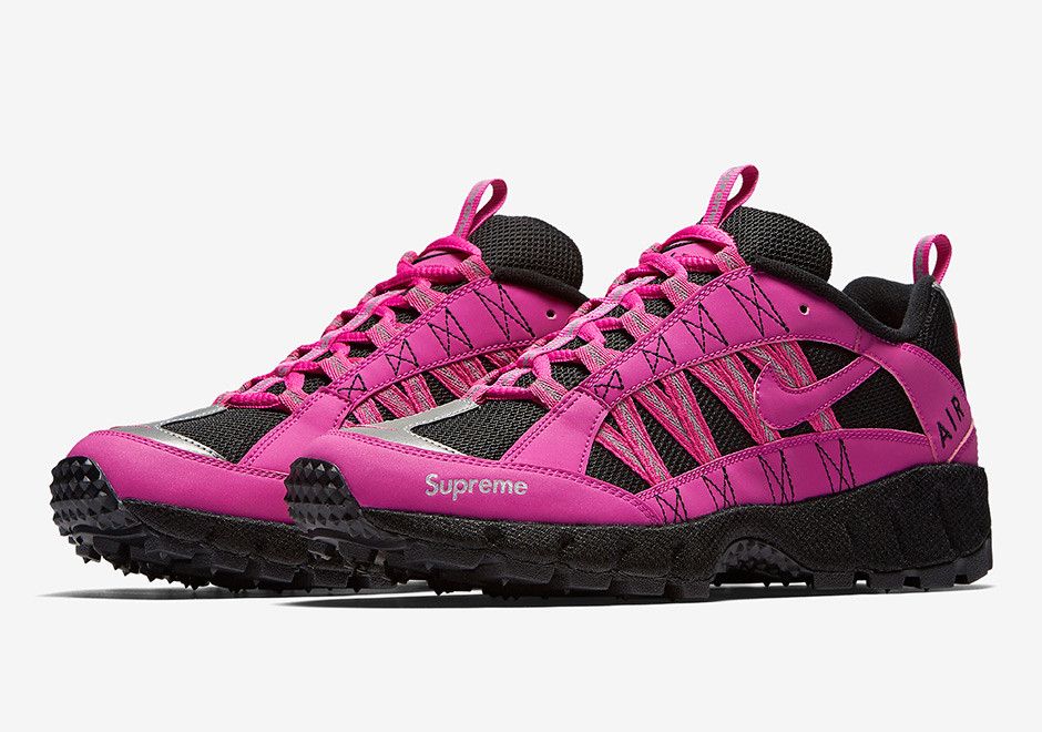 Supreme x Air Humara 17 'Pink' Supreme x Air Humara 17 'Pink'