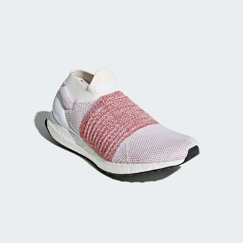 Size 6.0 UltraBoost Laceless Trace Scarlet
