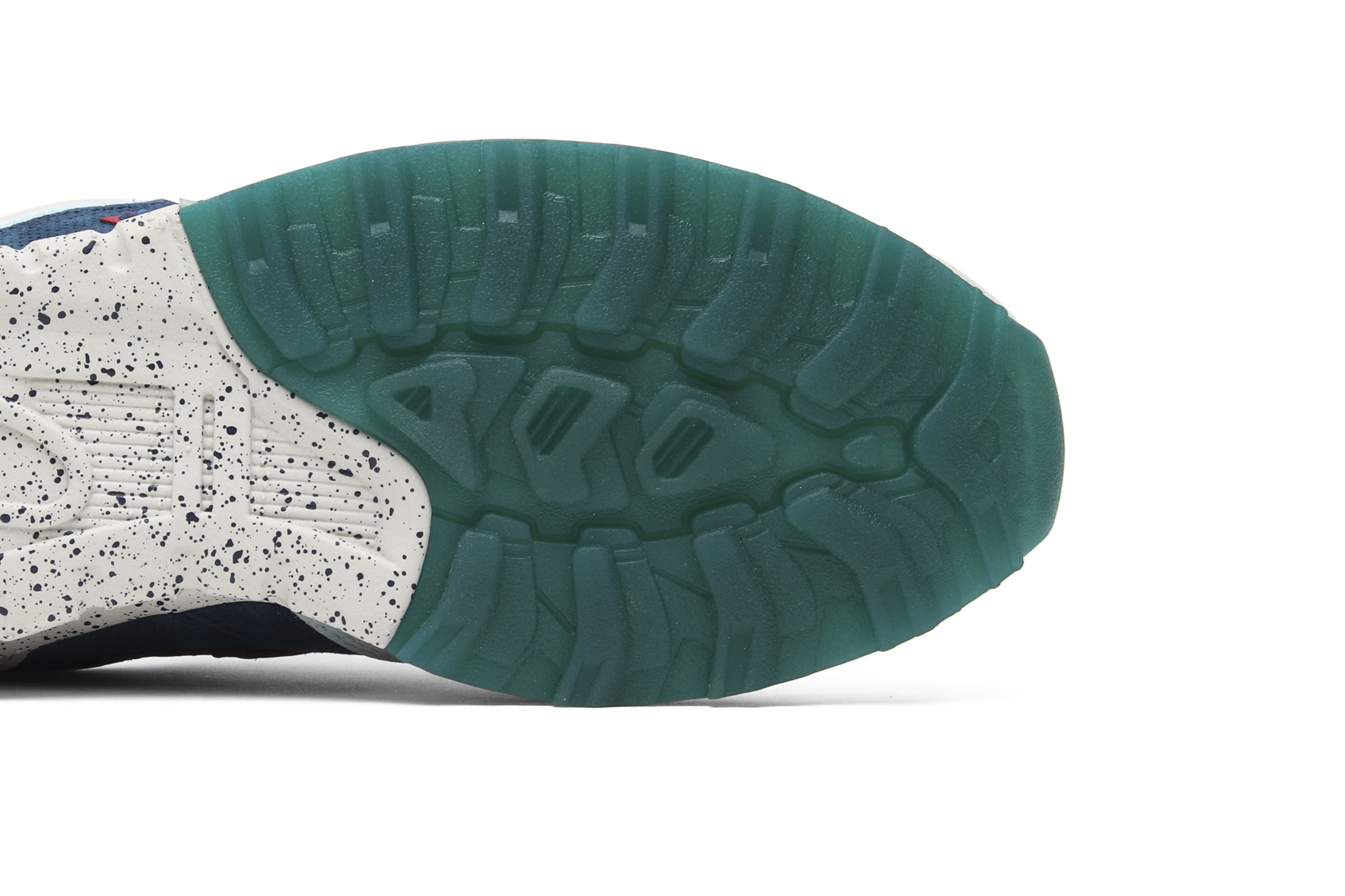 Buy Ronnie Fieg x 850 Brooklyn Bridge M850KH GOAT UK