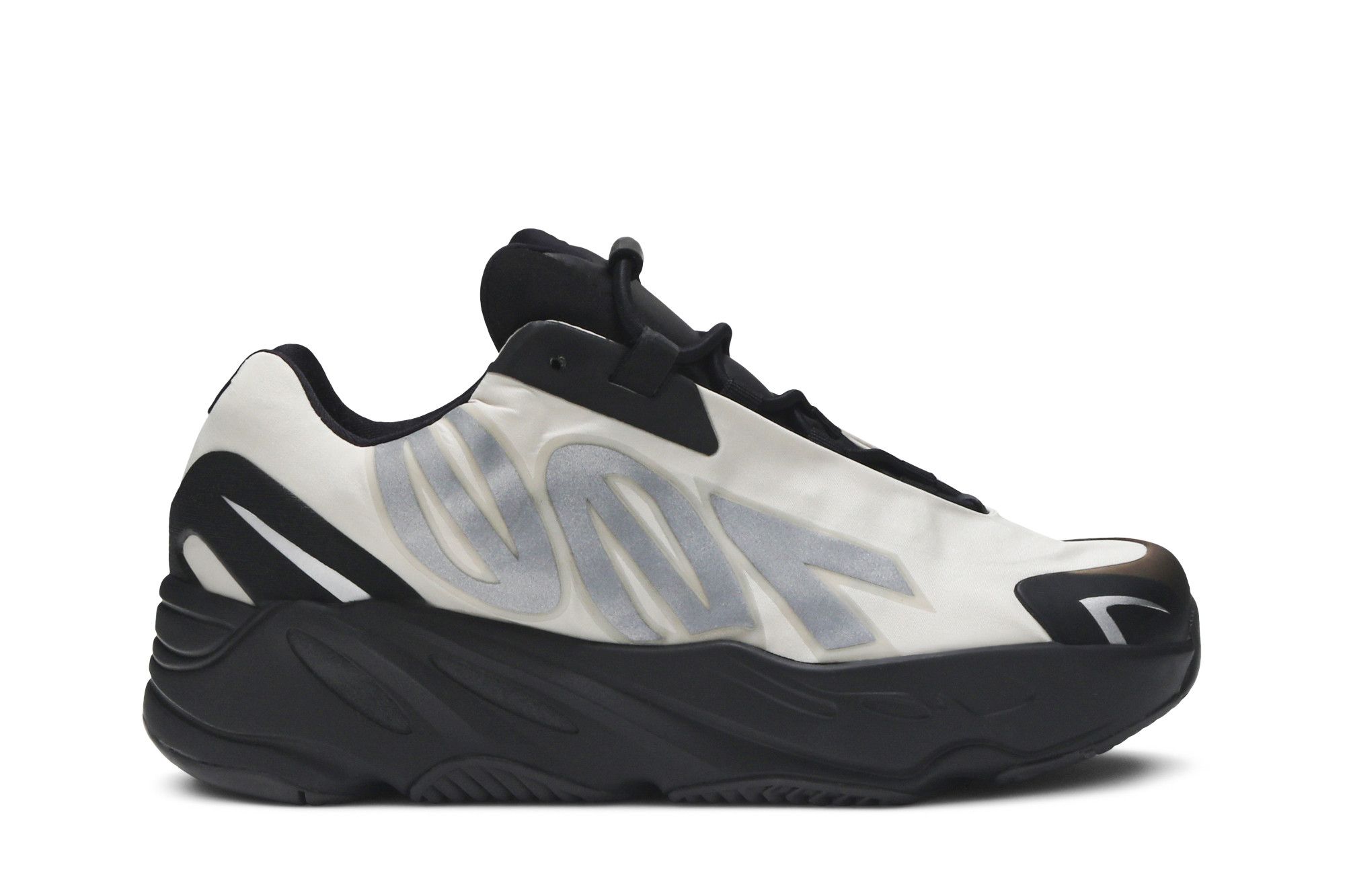 Yeezy Boost 700 MNVN Kids Bone