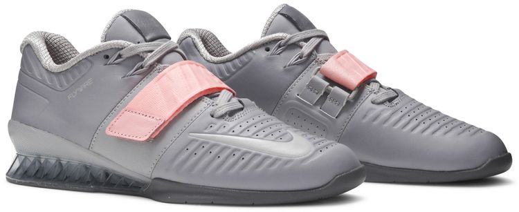 Nike Romaleos 3 XD Atmosphere Grey Pink Tint