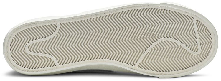 Nike Blazer Mid 77 Light Bone