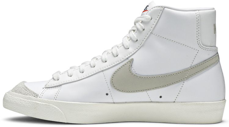 Nike Blazer Mid 77 Light Bone