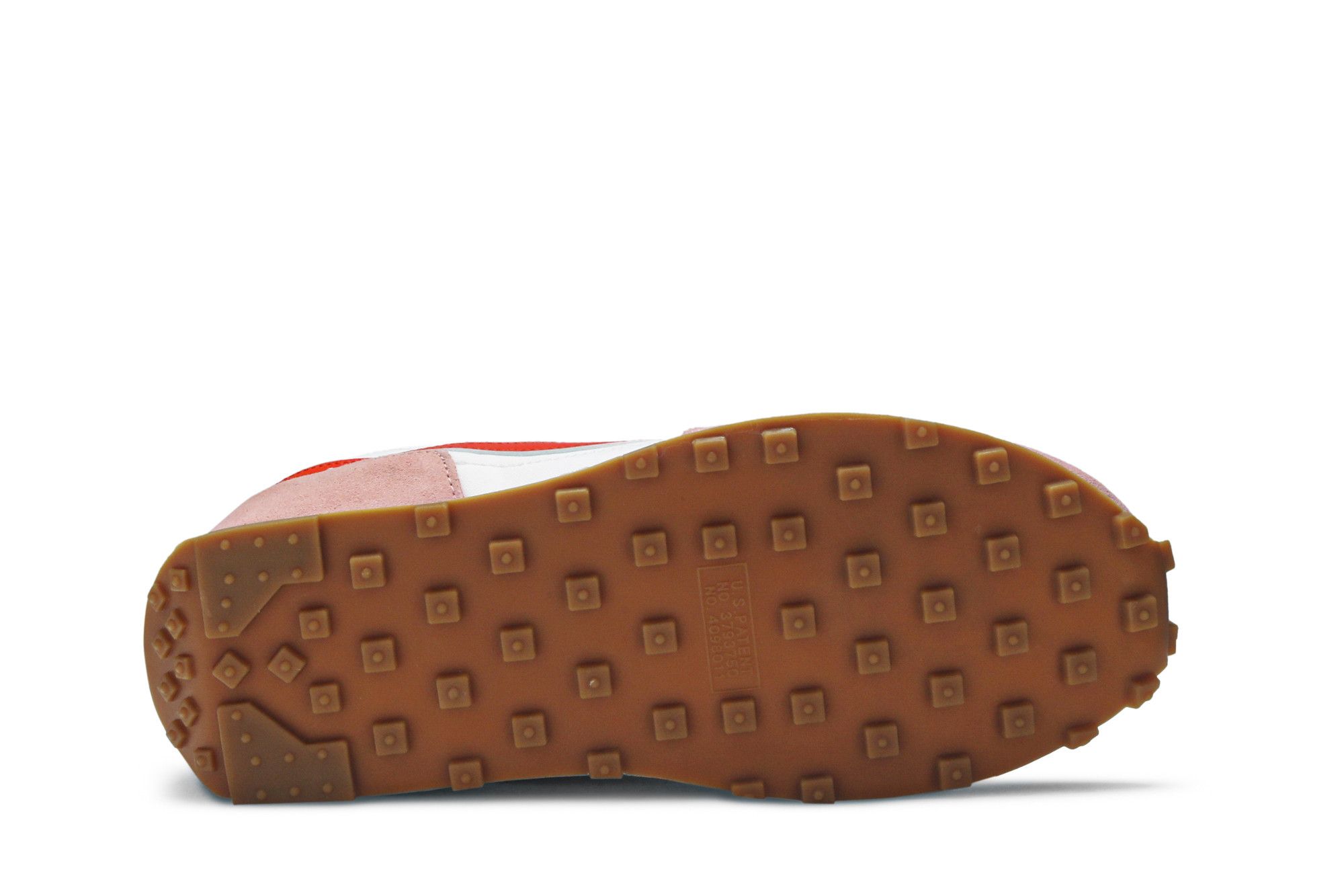 daybreak coral stardust nike