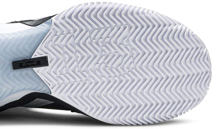 Nike LeBron Soldier 13 Chrome