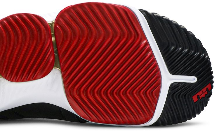 LeBron 16 Remix